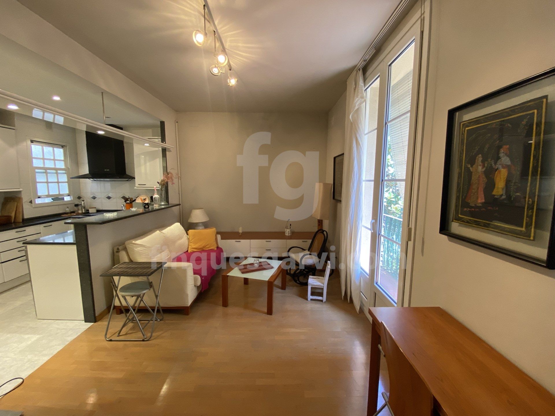 Sala d'estar de Pis en venda en L'Hospitalet de Llobregat amb Aire condicionat, Calefacció i Balcó