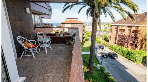 Photo 3 of Flat for sale in Calle Calleja Norte, El Sardinero, Santander