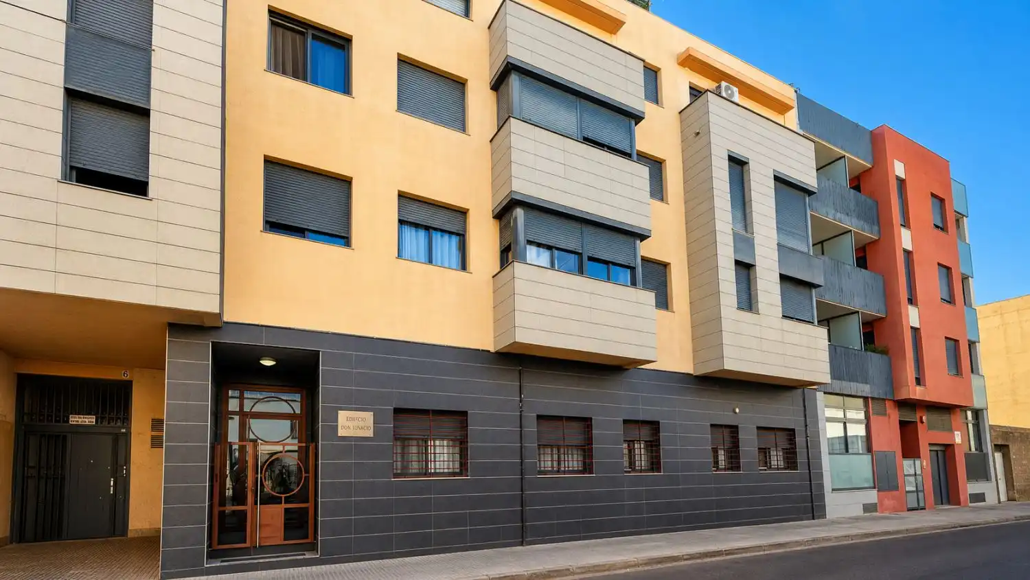 Vista exterior de Pis en venda en Almazora / Almassora amb Traster