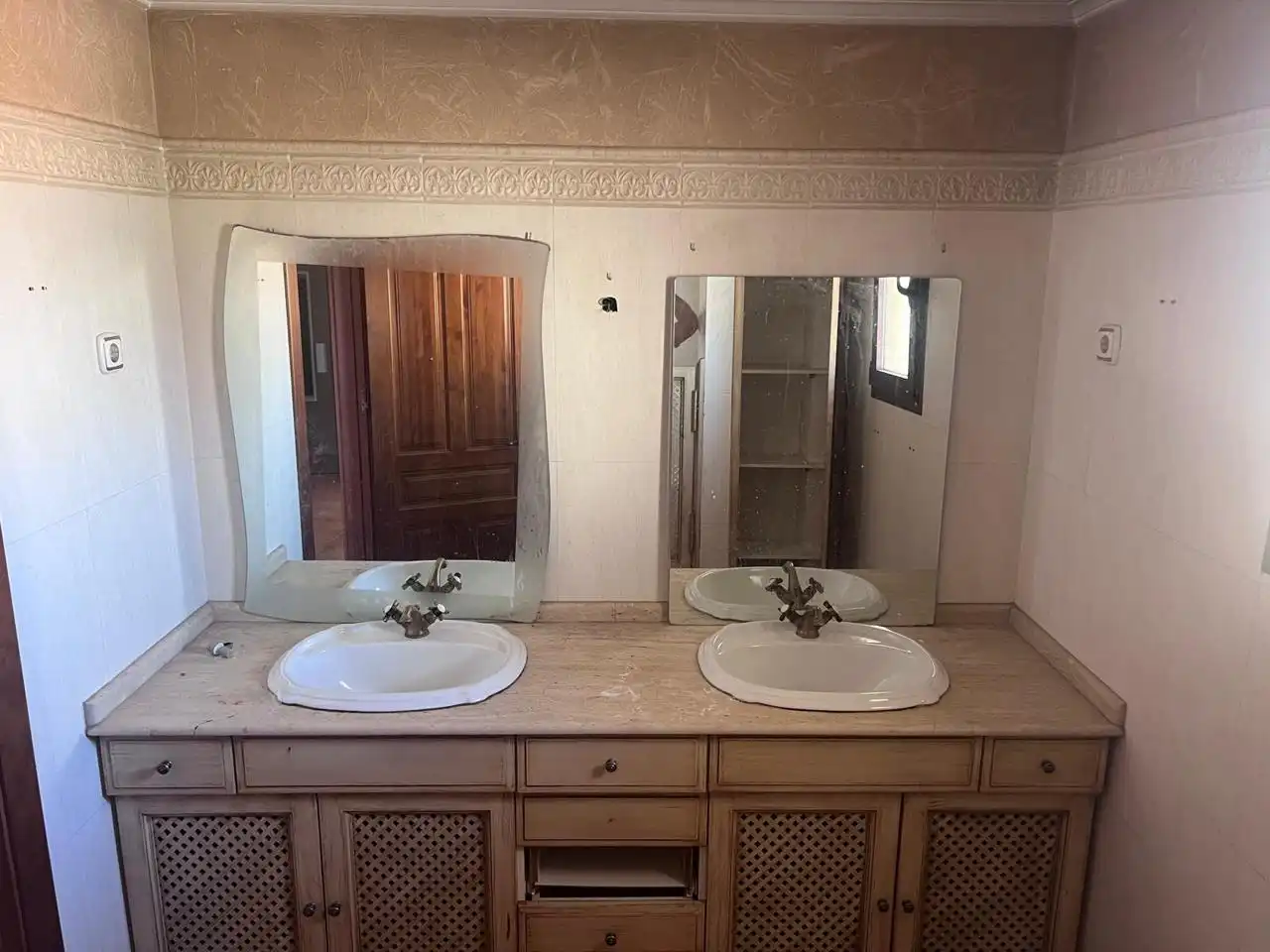 Bathroom of Houses for sale in Málaga