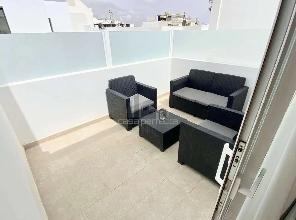 Terraza de Dúplex en venta en San Bartolomé con Terraza, Trastero y Amueblado