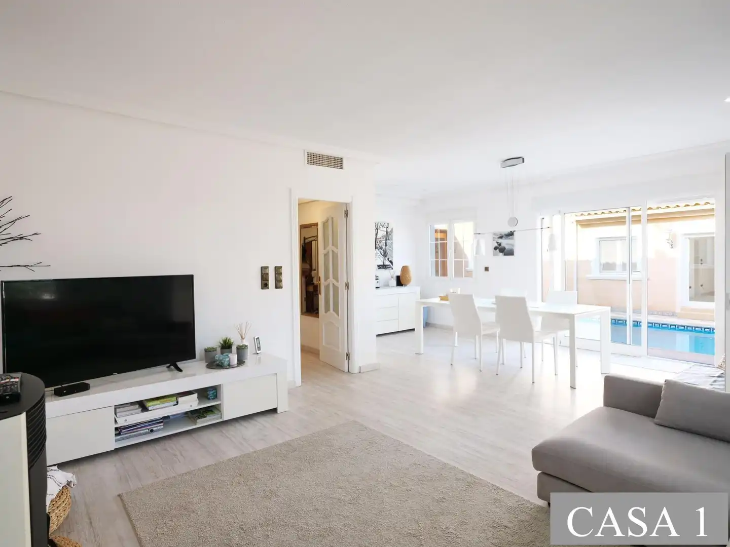 Sala de estar de Casa o chalet en venta en Pilar de la Horadada con Aire acondicionado, Calefacción y Jardín privado