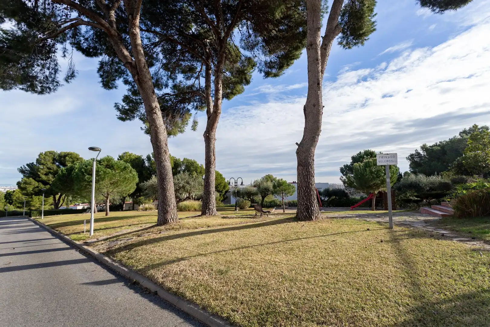 Vista exterior de Apartament en venda en Salou amb Aire condicionat, Jardí privat i Terrassa