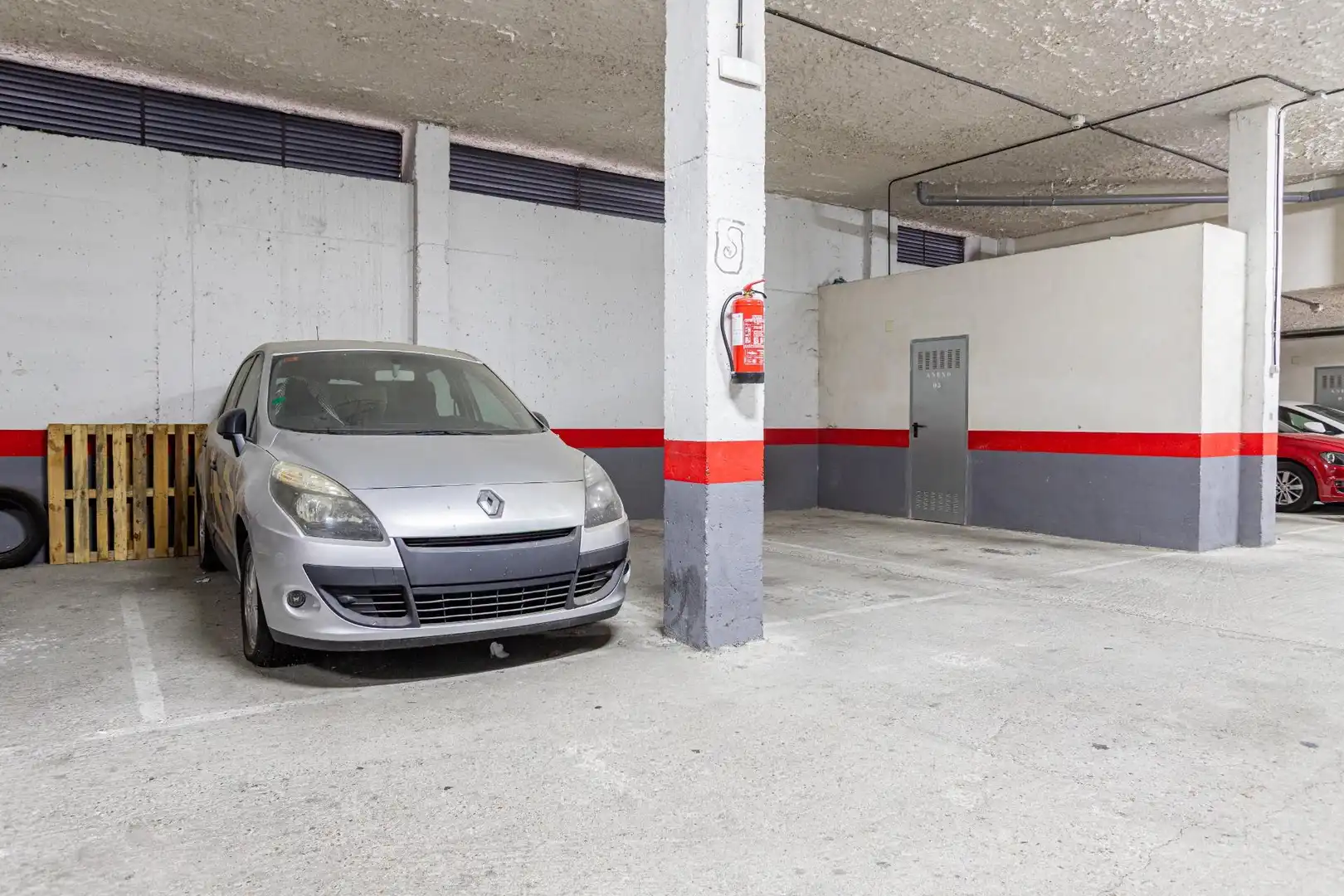 Parking of Flat for sale in Manzanares El Real  with Heating and Storage room