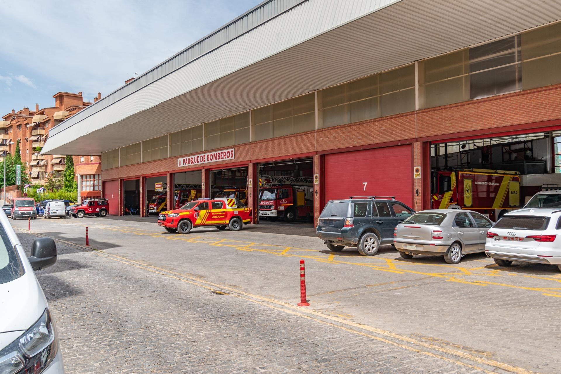 Vista exterior de Piso en venta en  Granada Capital con Aire acondicionado