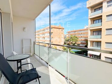 Flat with lift for sale in Carrer Mèxic