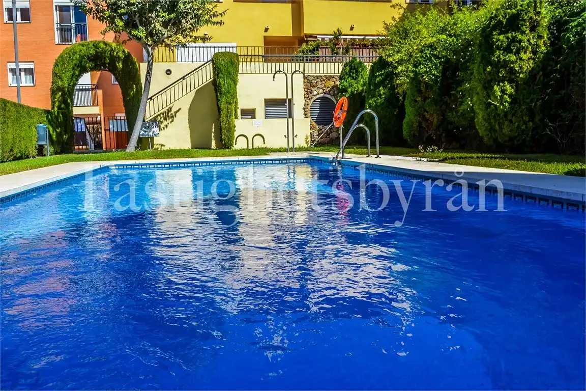 Maisonette zum Verkauf in Avenida Palmeras de Baviera, Caleta de Vélez