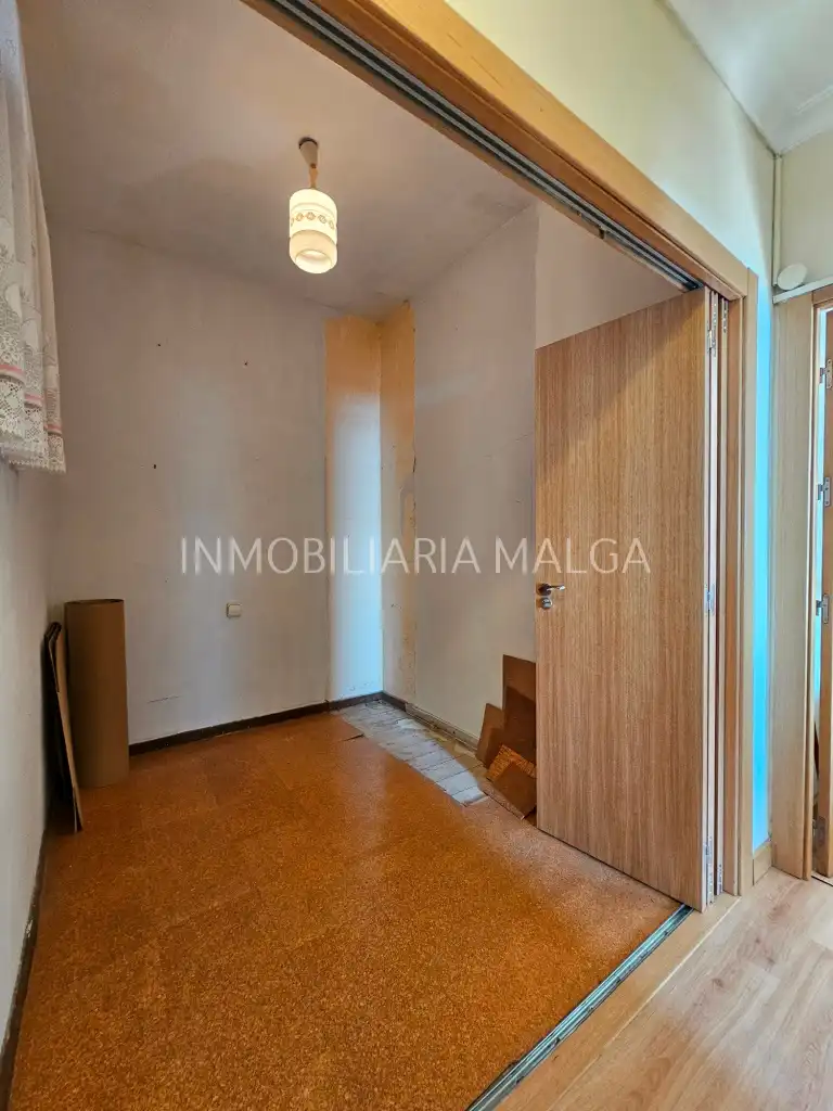Piso en venta en Colunga con Calefacción, Parquet y Amueblado