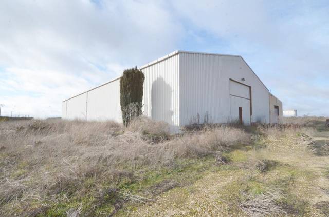 Nave industrial en Venta en Valdunciel
