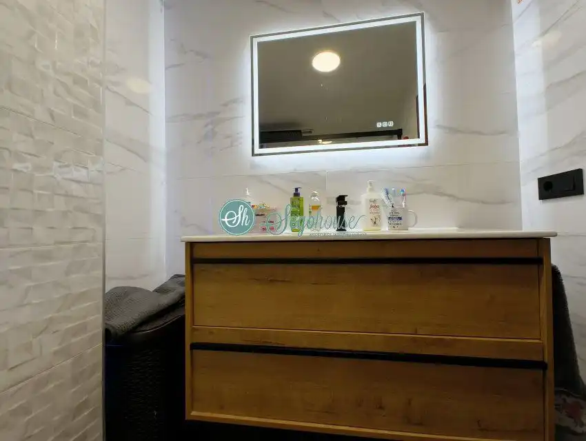 Bathroom of Flat for sale in Segovia  with Air Conditioner, Heating and Terrace