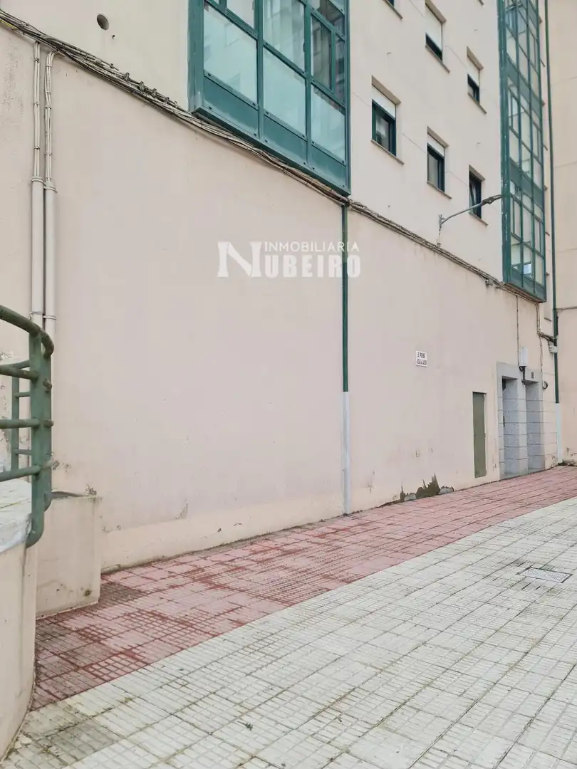 Local comercial en venta en Carril de Caiños