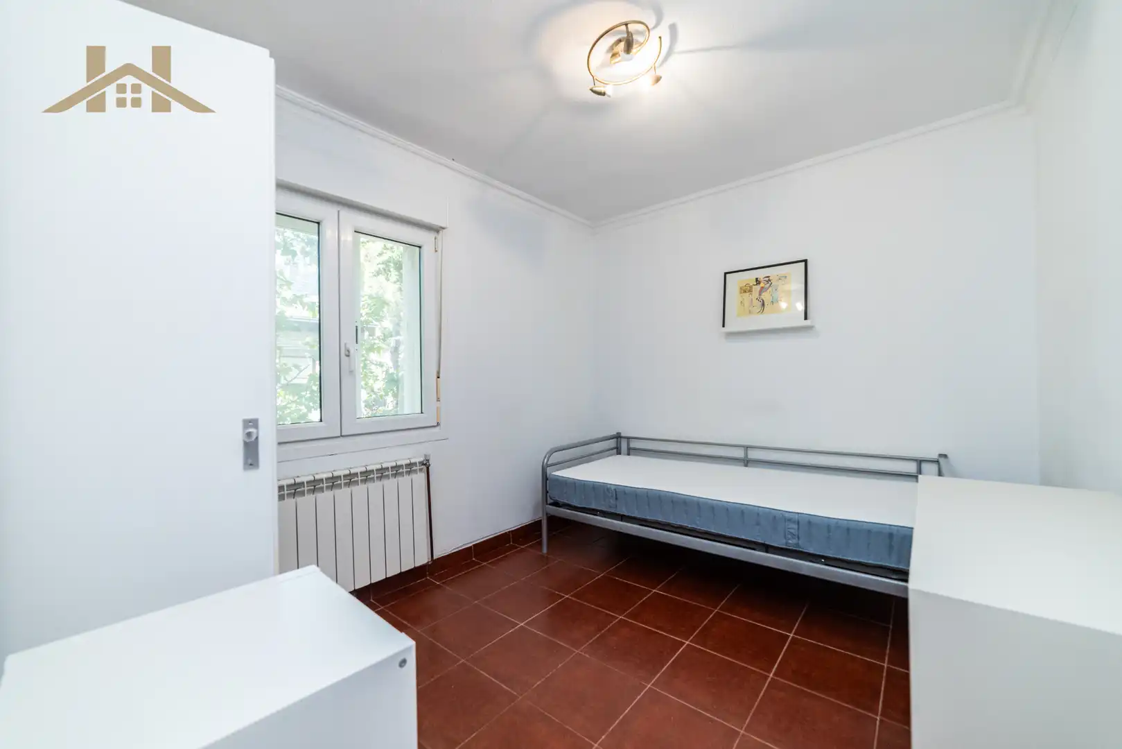 Dormitori de Pis en venda en San Lorenzo de El Escorial amb Calefacció, Terrassa i Piscina comunitària