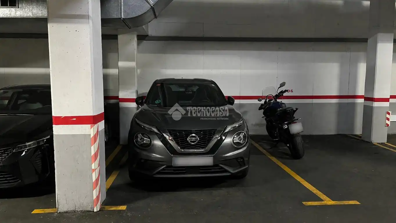 Parking de Piso en venta en Barberà del Vallès con Aire acondicionado, Trastero y Balcón