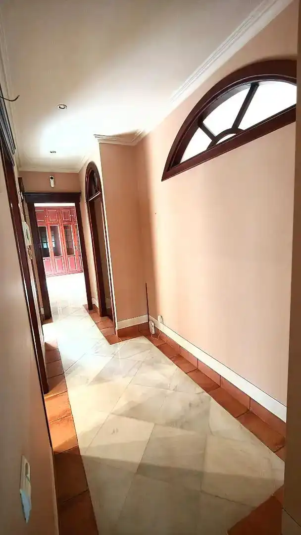 Flat for sale in Utrera  with Air Conditioner and Balcony