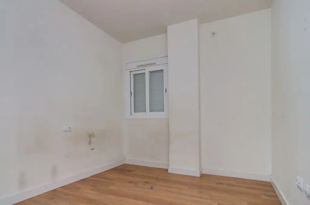 Piso en venta en C/ Dr Santiago Ramón y Cajal, Puertas del sur - Guadabajaque