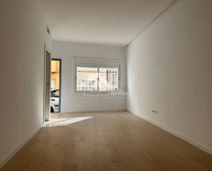 Living room of Flat for sale in Badalona  with Air Conditioner, Heating and Parquet flooring