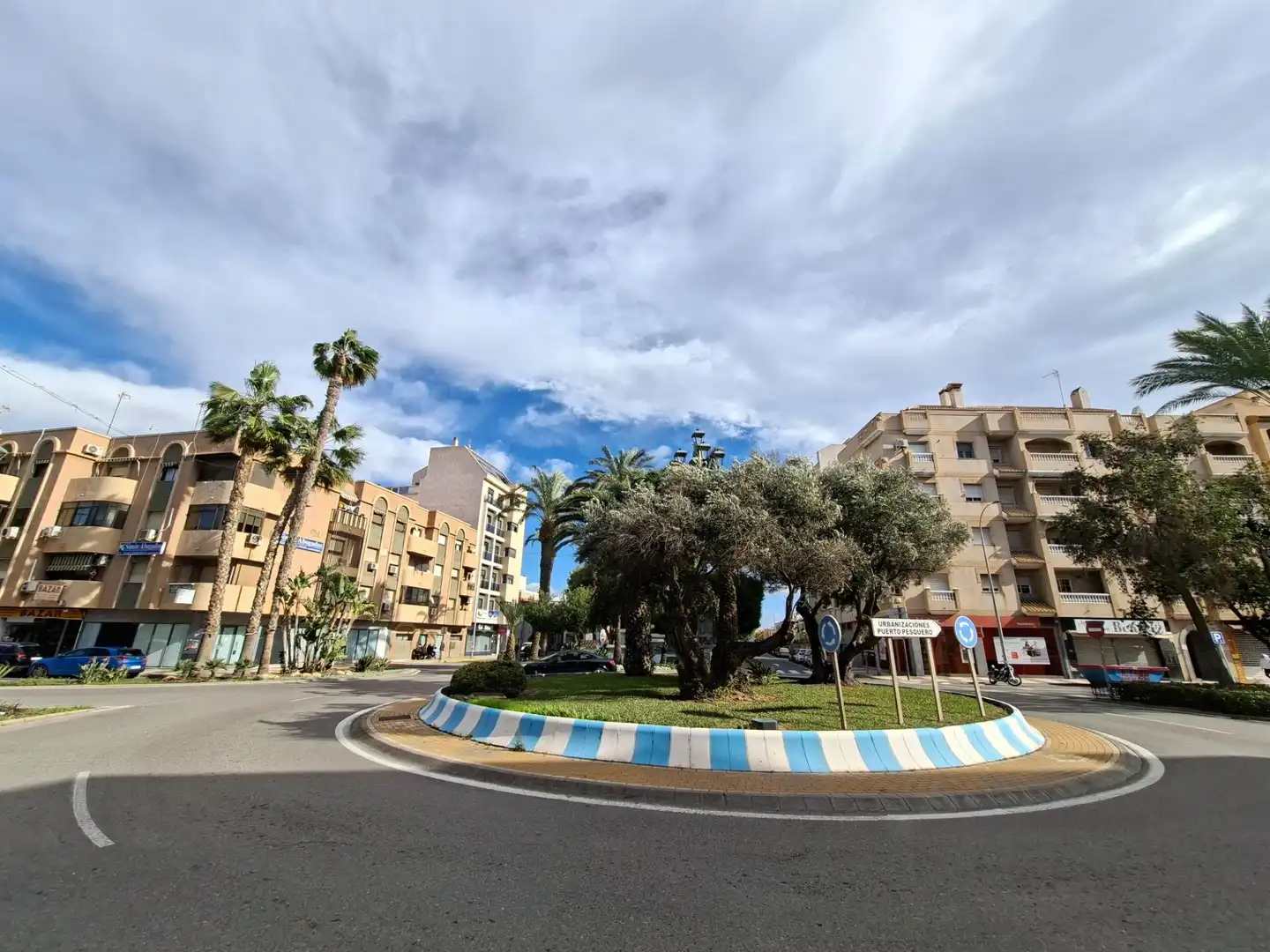 Exterior view of Flat for sale in Roquetas de Mar  with Balcony