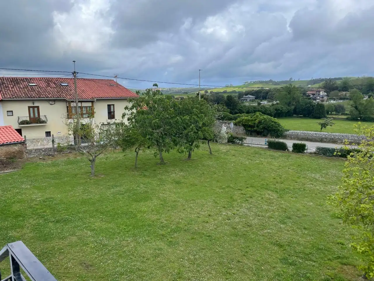 Haus mit Terrasse zum Verkauf in Barrio Arnuero-Palacio, imagen 2