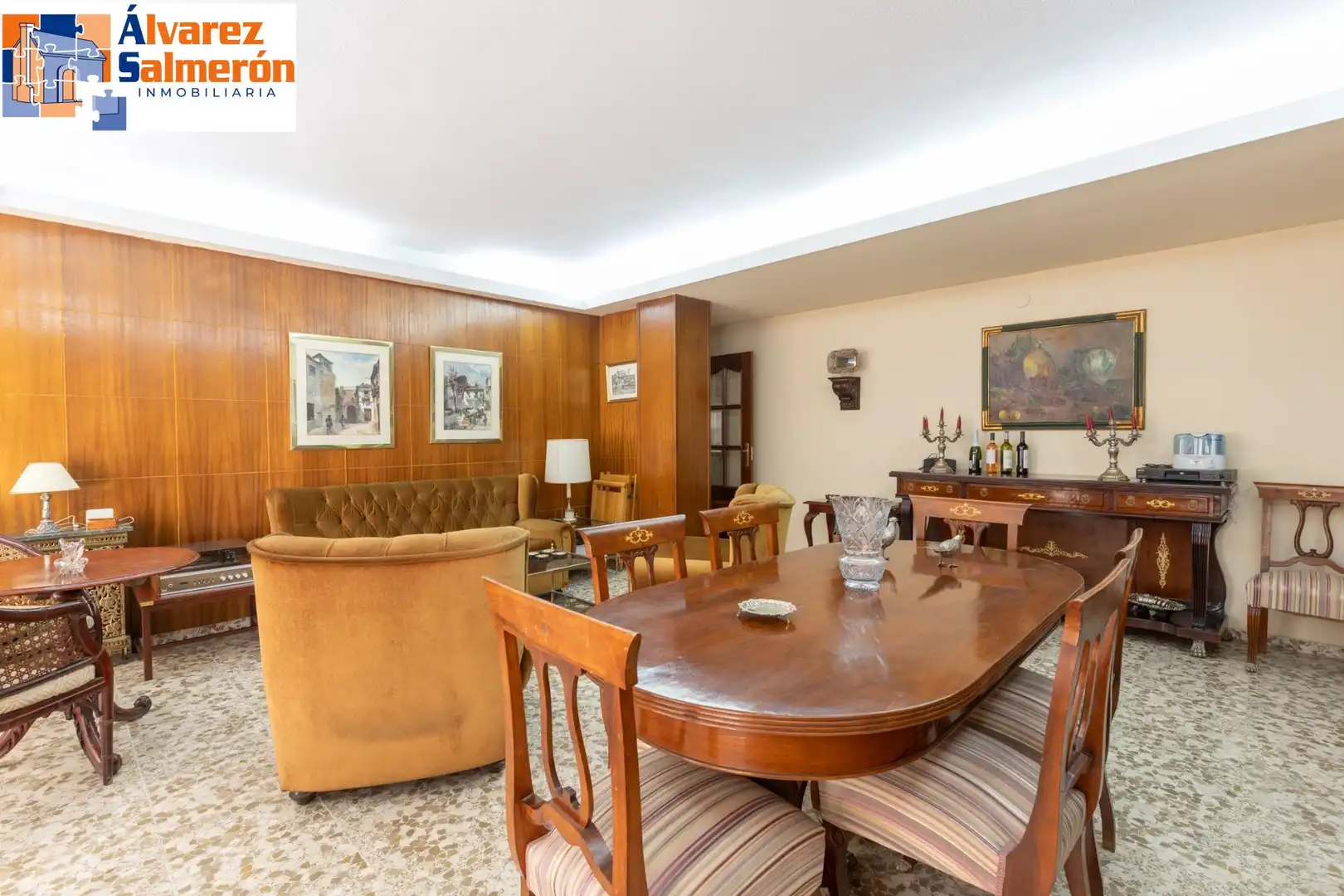 Comedor de Piso en venta en Granada
