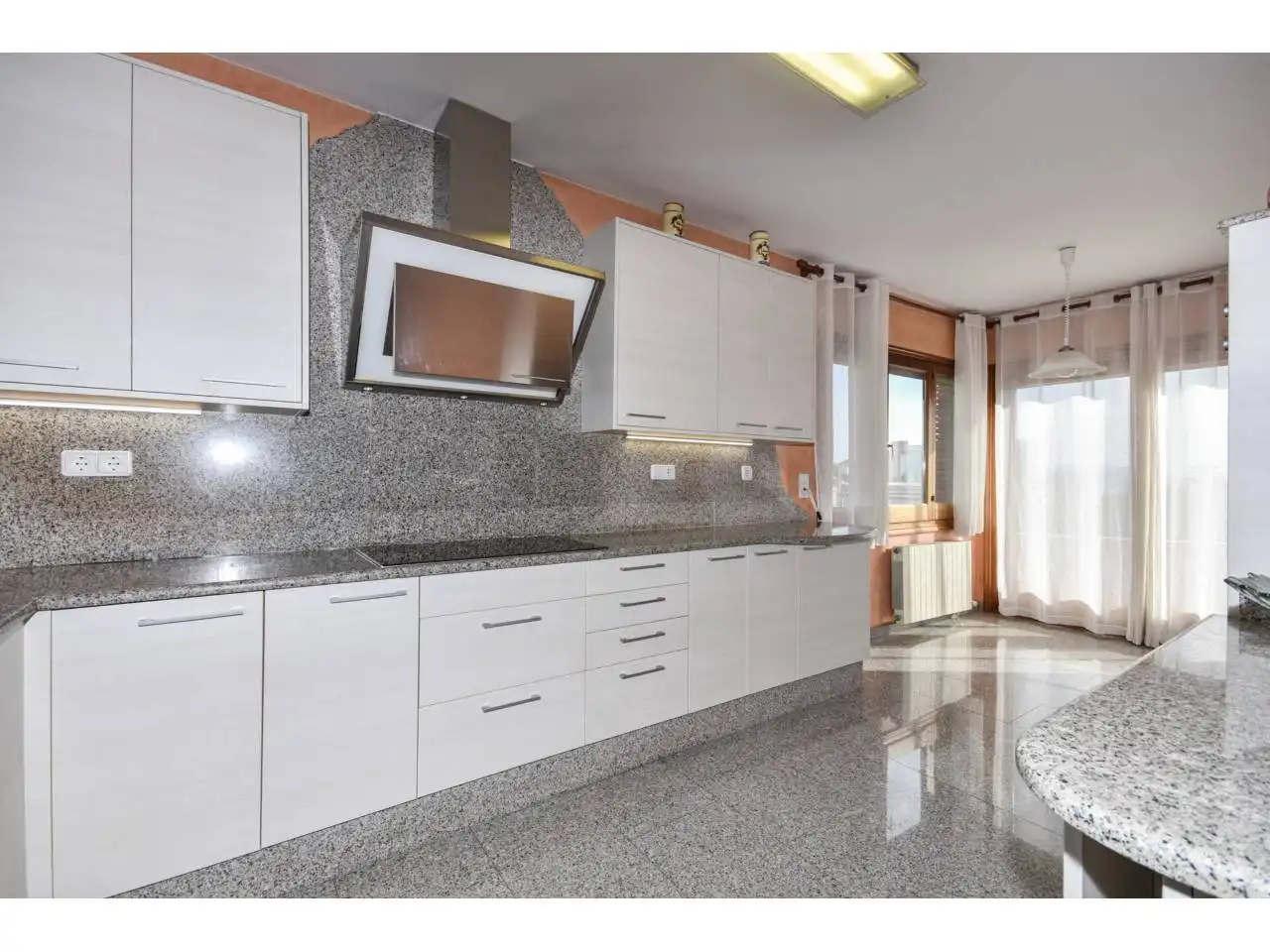 Cocina de Casa o chalet en venta en Granollers con Calefacción, Jardín privado y Parquet
