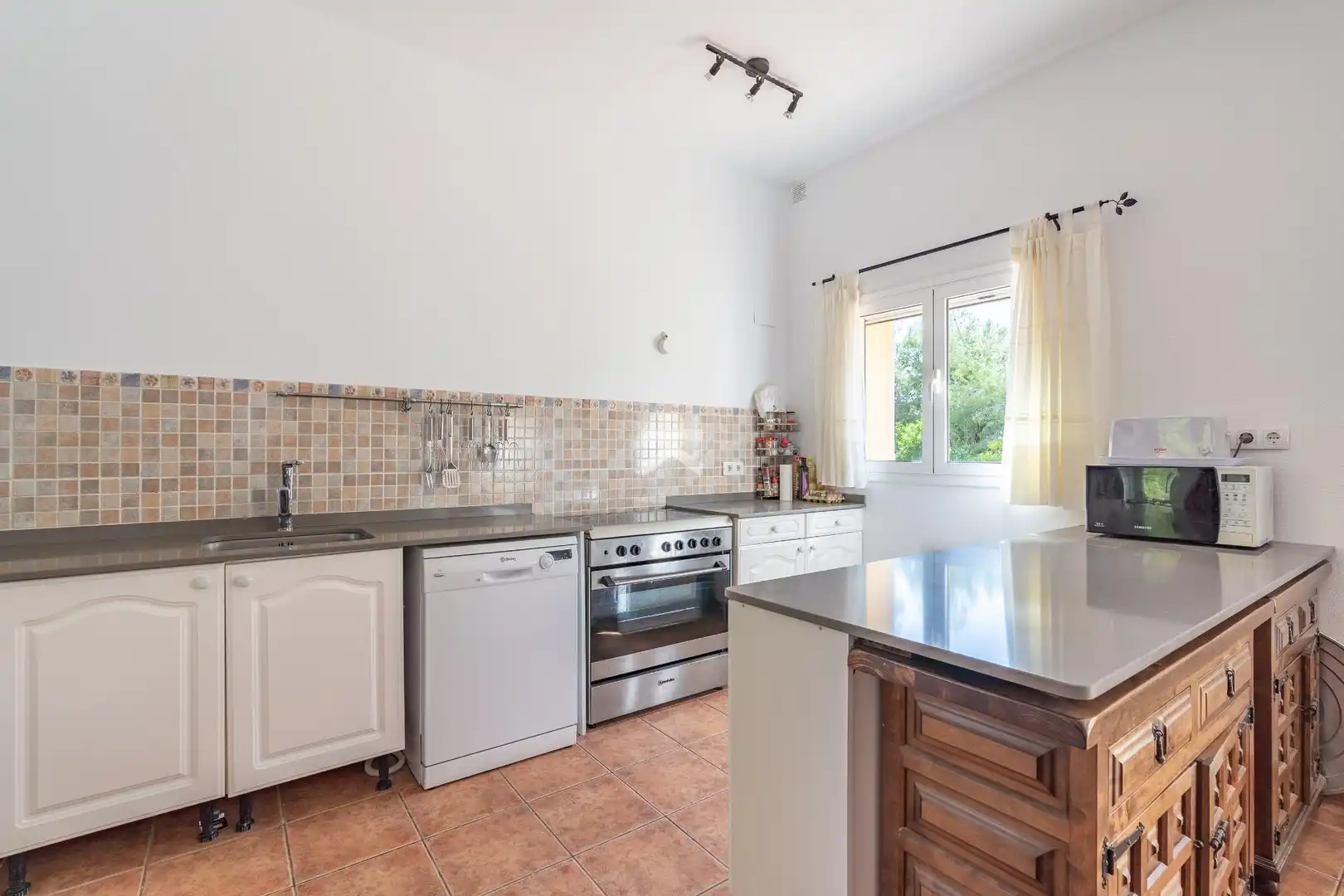 Chalet con terraza en venta en Sant Jordi d'Alfama, imagen 10