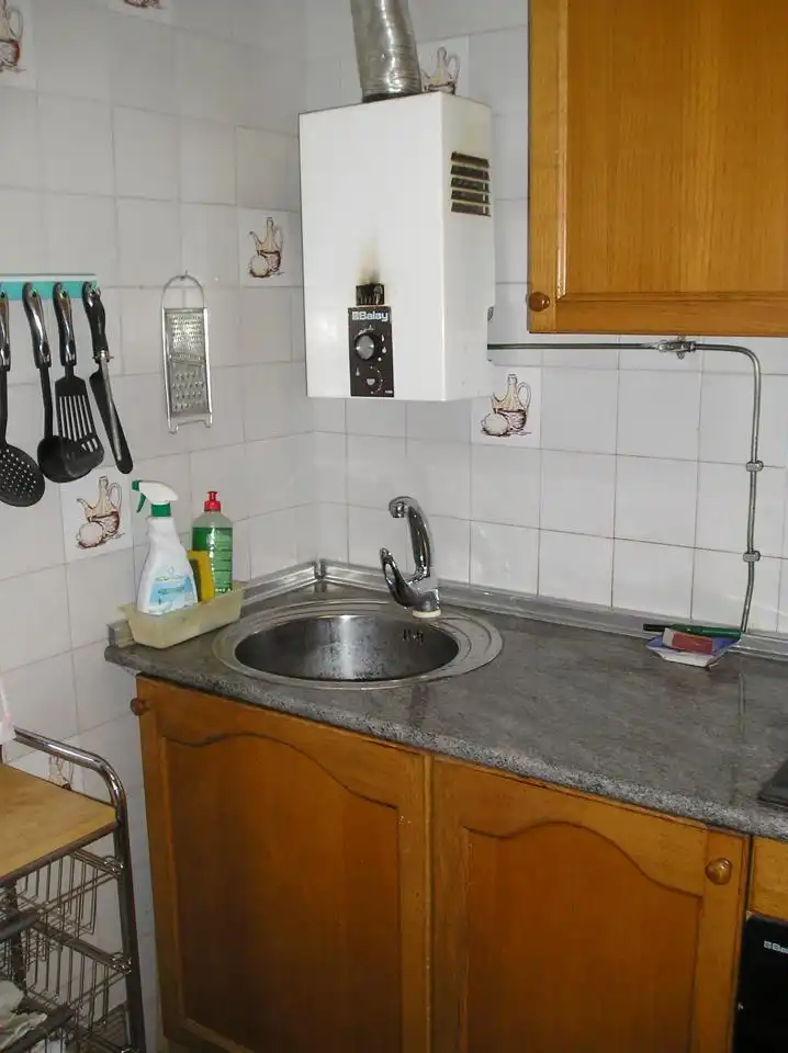 Cuina de Finca rústica en venda en Villarroya de la Sierra amb Moblat