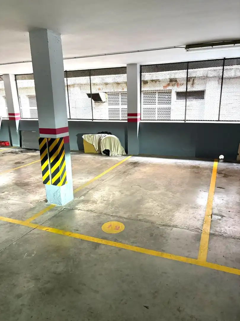 Parkplatz zum Verkauf in ENRIQUE GRANADOS 64, imagen 4