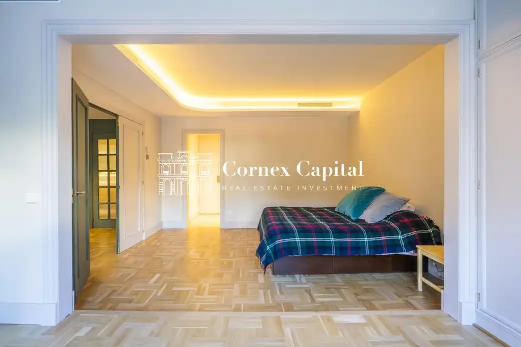 Habitación de Piso en venta en Barcelona con Aire acondicionado, Terraza y Trastero