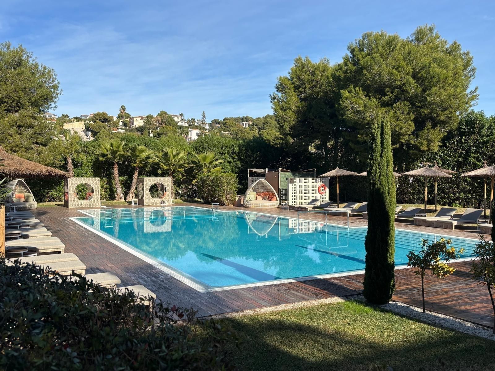 Piscina de Apartamento en venta en Moraira con Aire acondicionado, Jardín privado y Amueblado