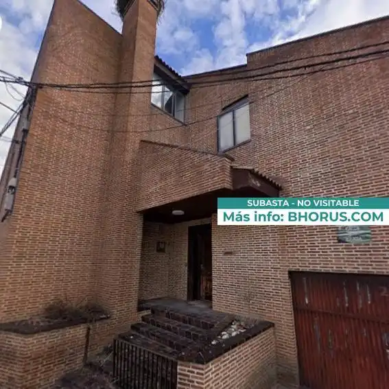 Vista exterior de Casa o xalet en venda en Soto de Cerrato  amb Jardí privat i Piscina