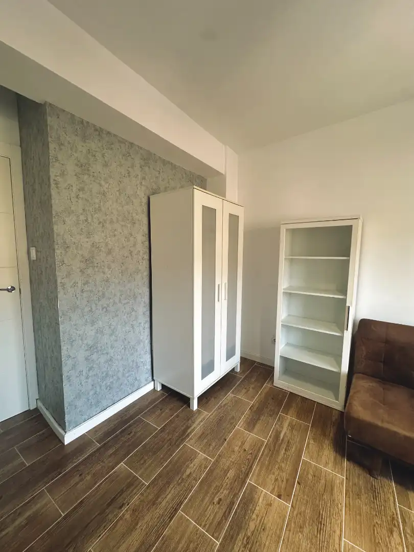 Habitación de Piso de alquiler en Zaragoza con Calefacción, Amueblado y Horno