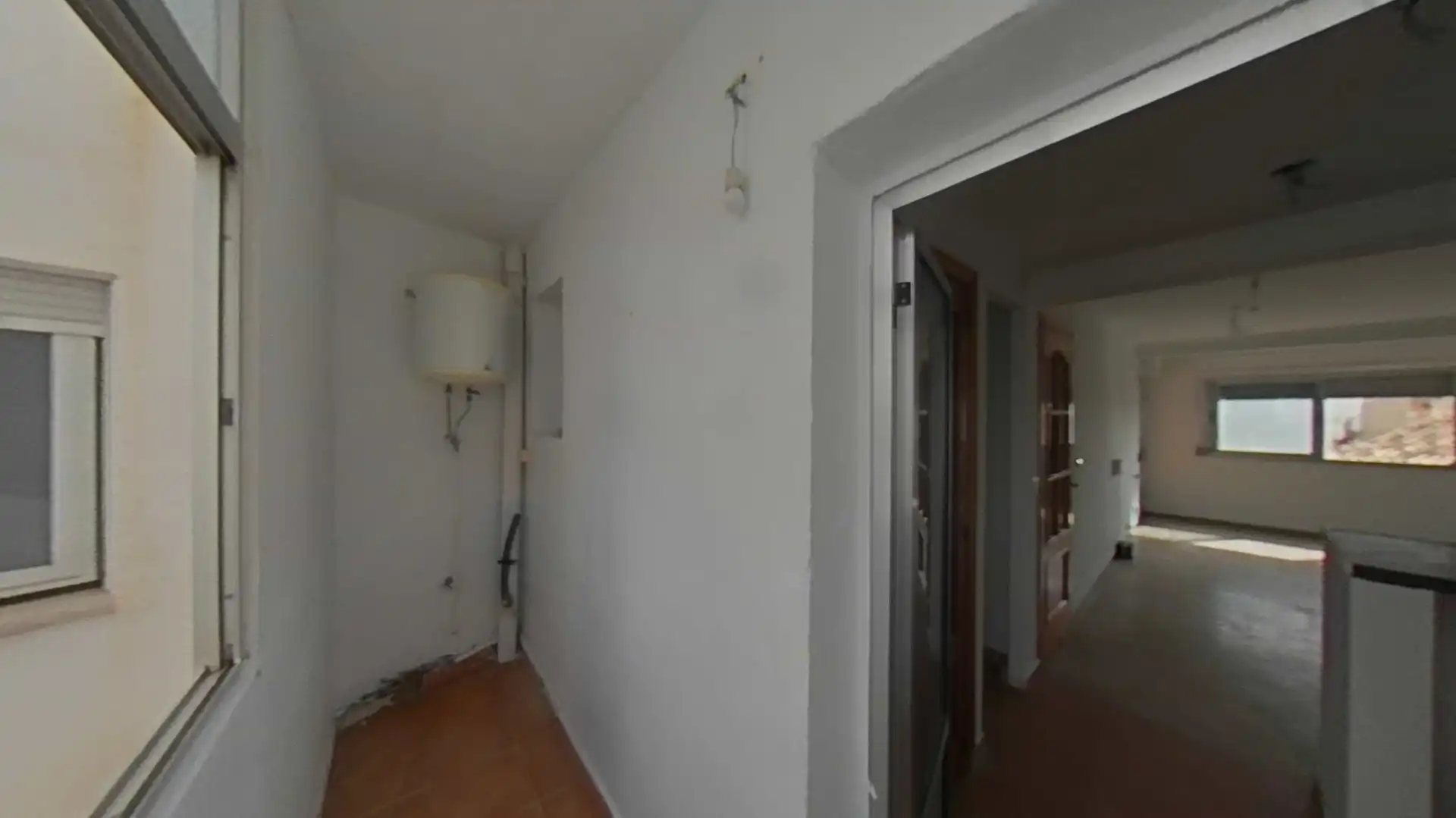 Piso en venta en Yátova con Balcón