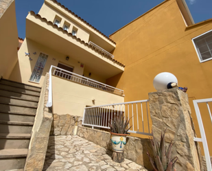 Exterior view of Single-family semi-detached to rent in Requena  with Air Conditioner, Heating and Terrace