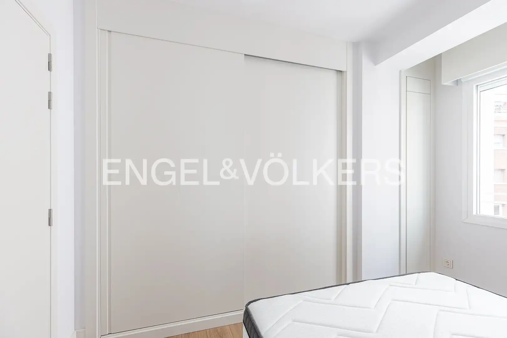 Schlafzimmer von Wohnung zur Miete in Madrid mit Klimaanlage, Heizung und Abstellraum