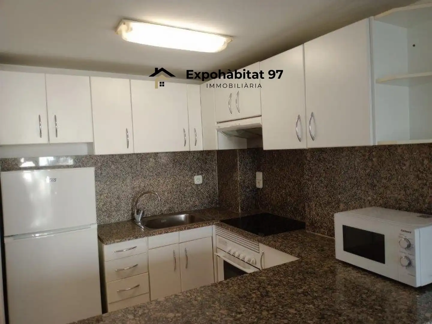 Cocina de Apartamento en venta en Salou con Aire acondicionado, Calefacción y Jardín privado