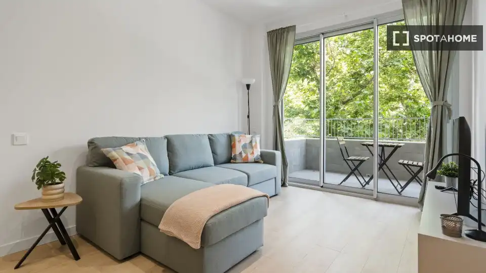 Flat with terrace to rent in Sant Martí, imagen 11