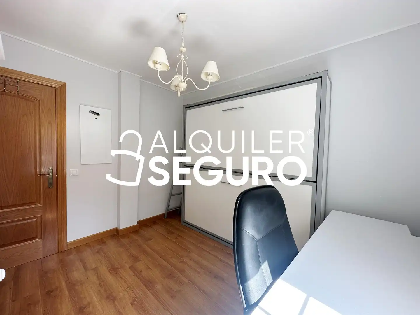 Habitación de Piso de alquiler en Alpedrete con Calefacción, Piscina y Amueblado