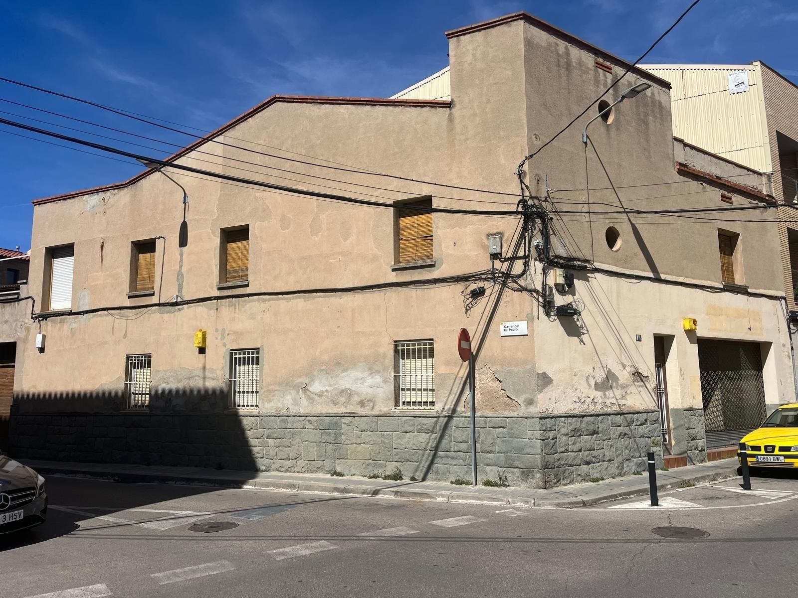 Vista exterior de Casa o xalet en venda en Igualada amb Terrassa i Alarma