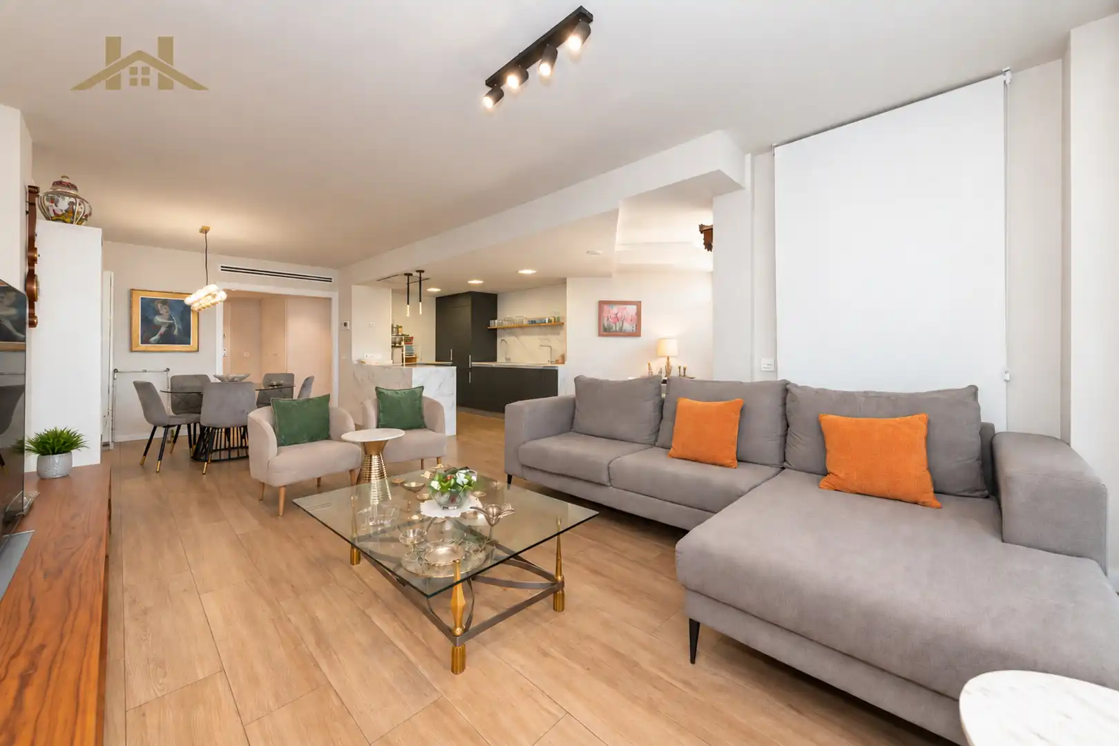Living room of Flat for sale in Boadilla del Monte  with Parquet flooring, Terrace and Oven