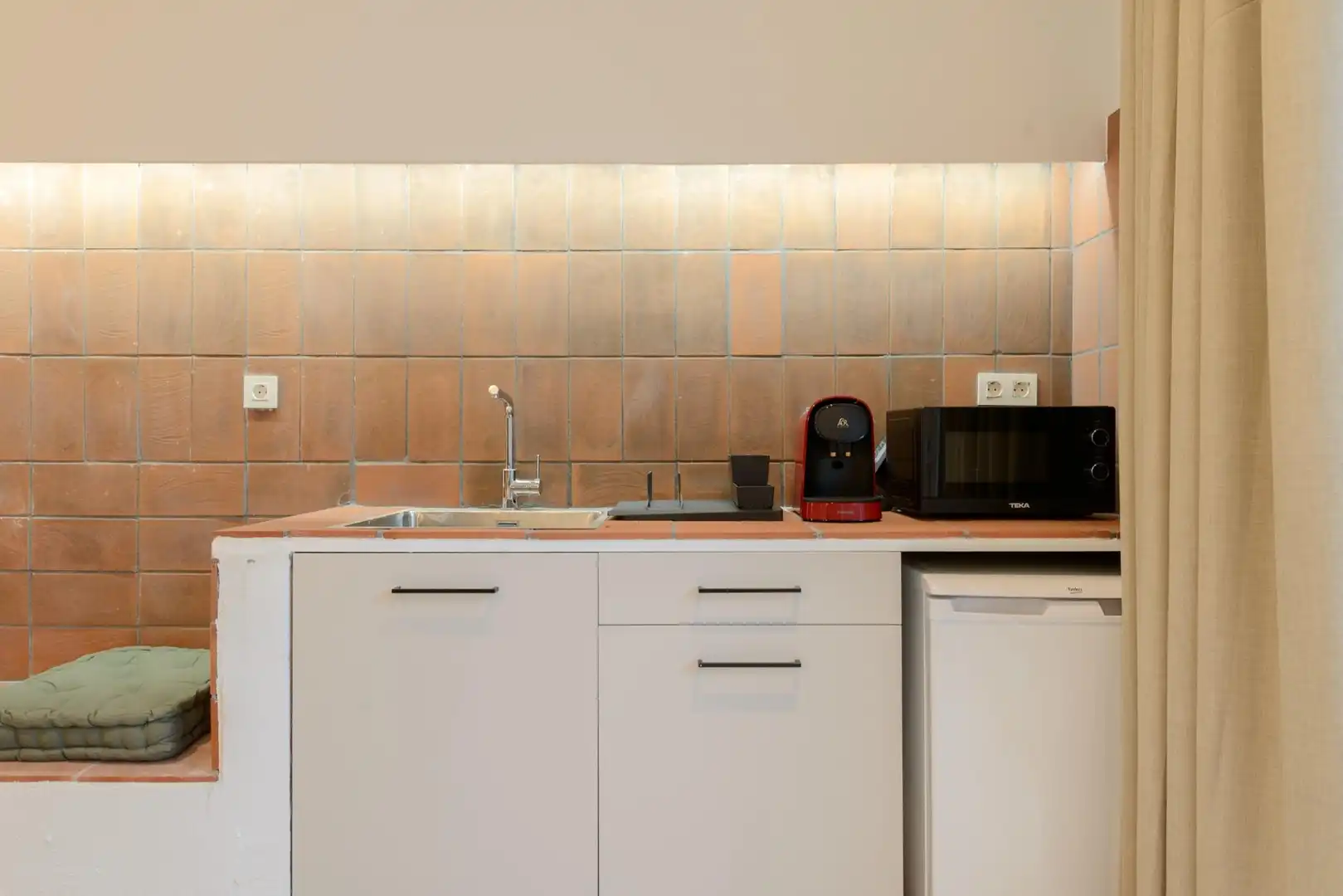 Kitchen of Study for rent in Madrid  with Air Conditioner, Heating and Furnished