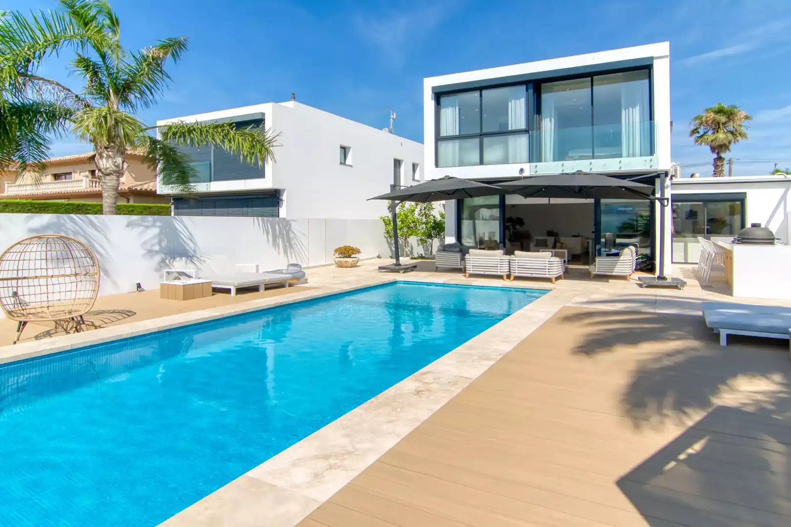 Piscina de Casa o xalet en venda en Empuriabrava amb Aire condicionat, Calefacció i Terrassa