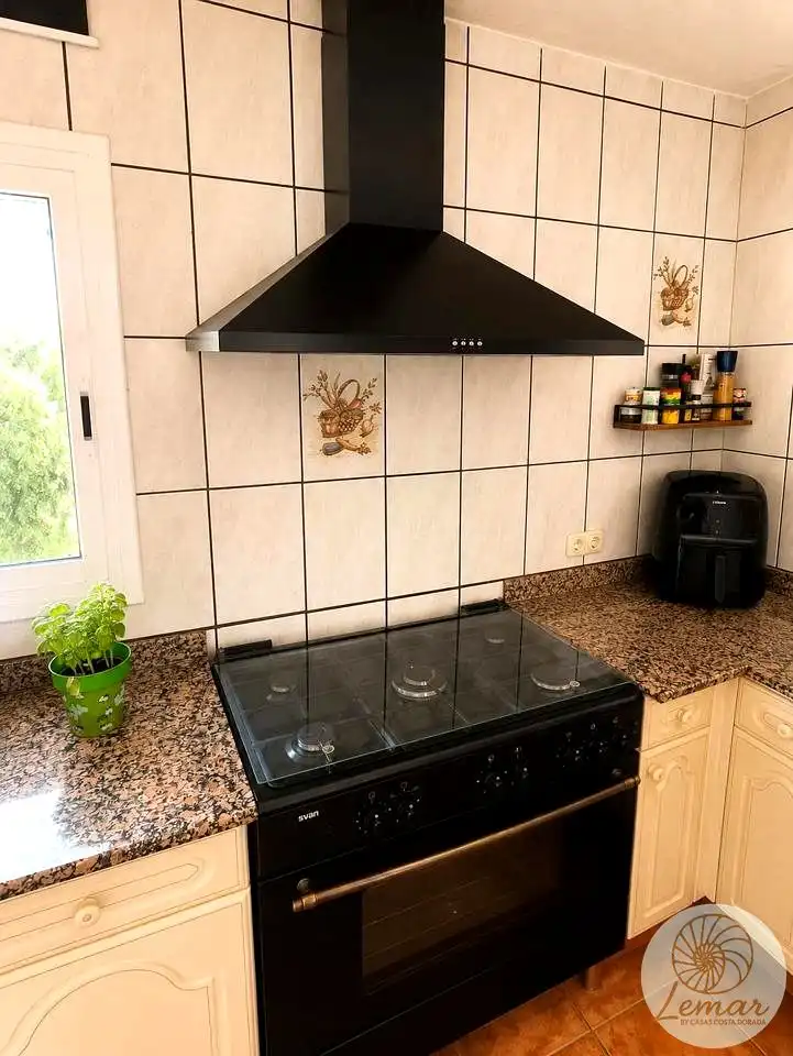 Küche von Country house zum Verkauf in L'Ametlla de Mar  mit Klimaanlage, Heizung und Privatgarten