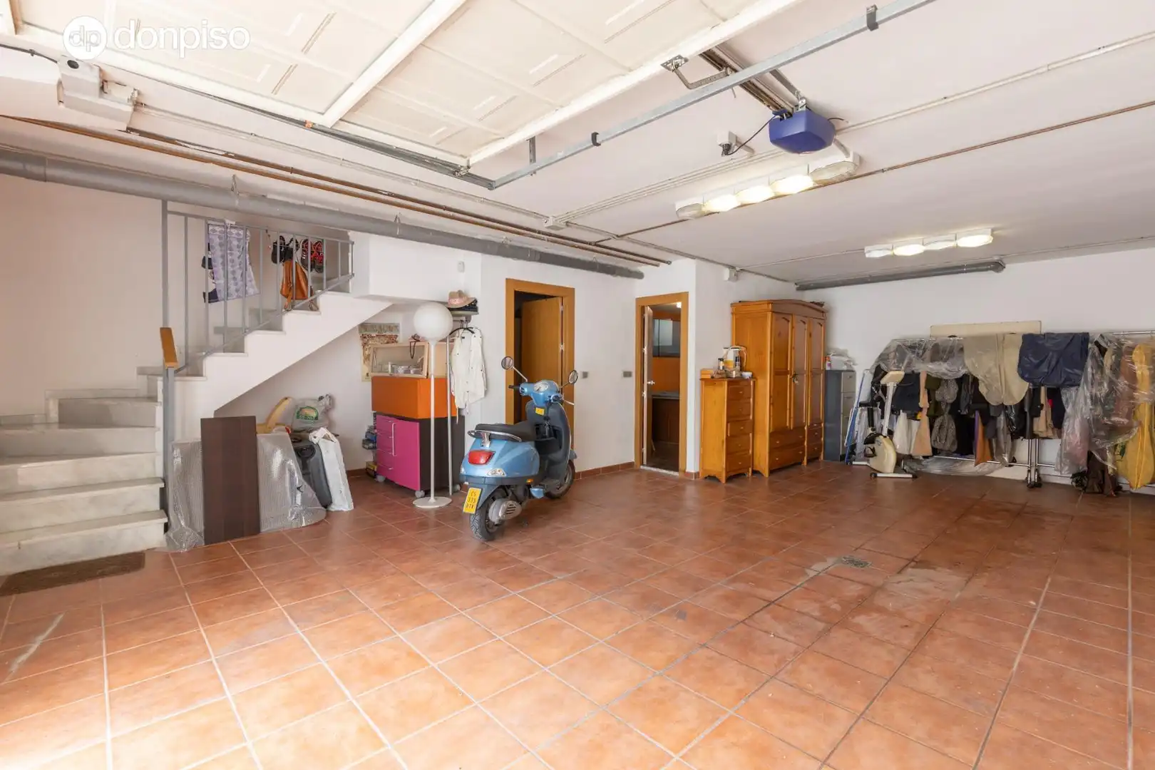Casa adosada en venta en Granada con Aire acondicionado, Calefacción y Balcón