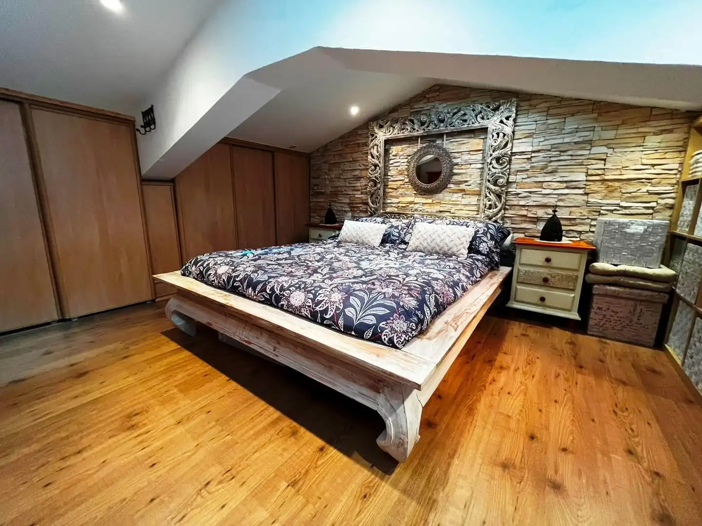 Dormitori de Apartament en venda en Valencina de la Concepción amb Aire condicionat, Terrassa i Piscina comunitària