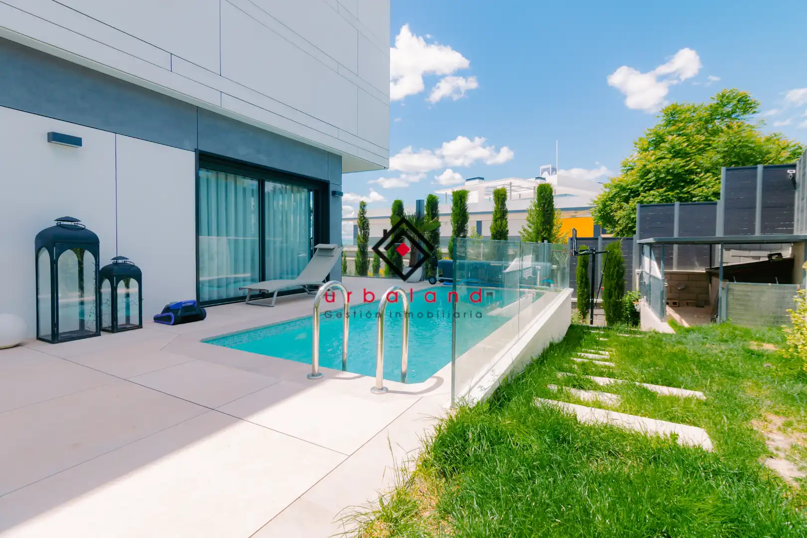 Semi-detached house with pool for sale in Calle de Cosme Damián Churruca, imagen 47