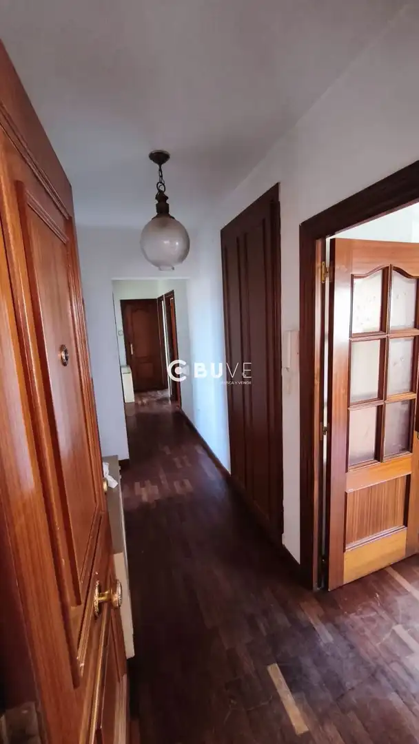 Piso en venta en León Capital  con Terraza y Trastero