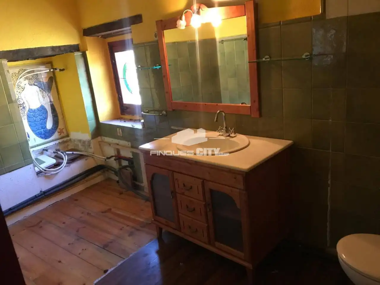 Bathroom of Country homes for sale in Sant Aniol de Finestres  with Air Conditioner, Heating and Private garden