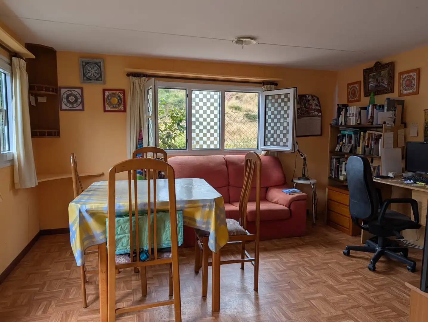 Sala de estar de Casa o chalet en venta en Ezcaray con Calefacción, Trastero y Amueblado
