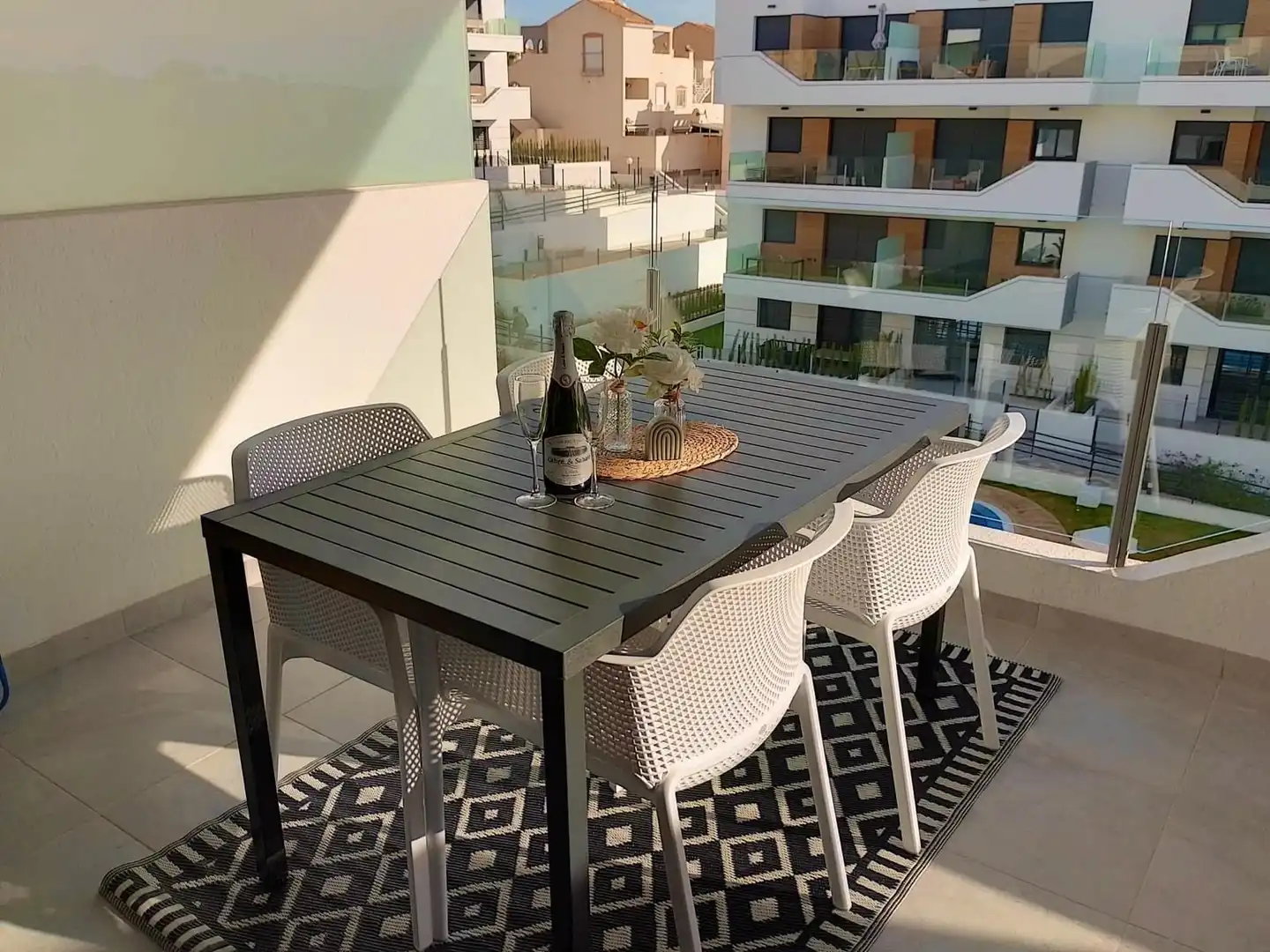 Apartamento con piscina en venta en Orihuela Costa