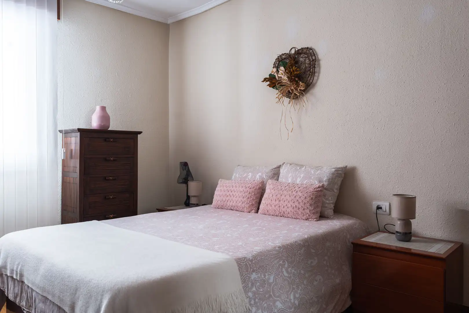 Bedroom of Flat for sale in Barakaldo 